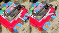 Terakhir ada yang super canggih, penjual es yang menggunakan mesin tik untuk jadi robot pembuat es.  Foto: Instagram /Facebook