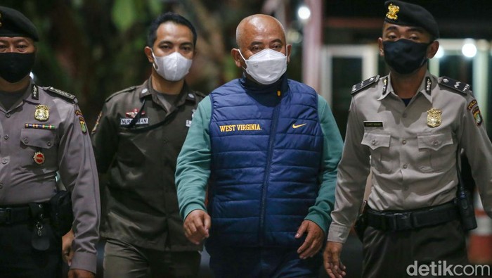 Rahmat Effendi selaku wali kota Bekasi terjerat operasi tangkap tangan oleh Komisi Pemberantasan Korupsi (KPK). Bagaimana sosoknya?