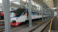 Ridwan Kamil mengatakan sepanjang jalur kereta api Bandung hingga Garut memiliki pemandangan yang sangat indah. Beberapa di antara titik yang dikunjunginya, bisa dibuat menjadi stasiun transit.