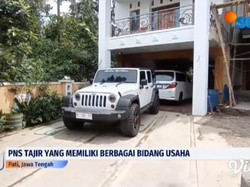 8 Foto Rumah Mewah Sekdes Pati Viral yang Borong Mobil Rp 3 M untuk Kado Anak