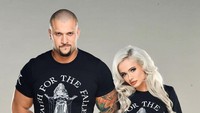 Tapi Scarlett kemudian mengalami kecelakaan implan payudara yang bikin dirinya harus cabut dari WWE. (Foto: Instagram @realscarlettbordeaux)