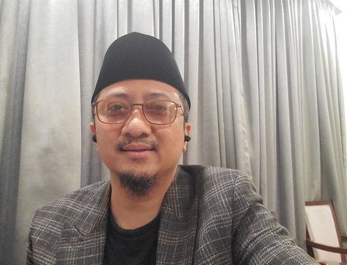 Sederhana! Ustaz Yusuf Mansur Hobi Ngopi dan Ngemil Tahu Goreng Sederhana! Ustaz Yusuf Mansur Hobi Ngopi dan Ngemil Tahu Goreng