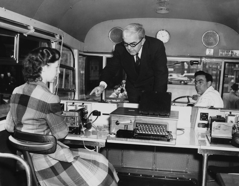 Trainee wireless telegraph operators at Marconi House, London, 18th March 1913.  (Photo by Topical Press Agency/Hulton Archive/Getty Images)