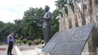Lebih lanjut, cagar budaya tersebut harus memiliki arti khusus bagi sejarah, pendidikan, ilmu pengetahuan, agama hingga mencermintan kepribadian bangsa.