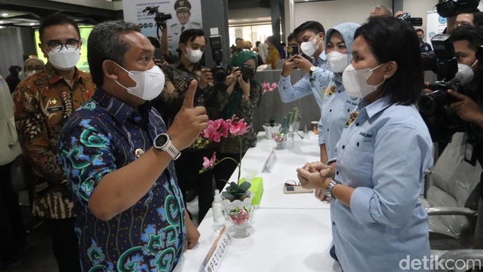 Mal Pelayanan Publik (MPP) kembali diresmikan di pusat Kota Bandung, tepatnya di Jalan Cianjur. MPP baru ini diharapkan bisa memaksimalkan pelayanan publik kepada warga.