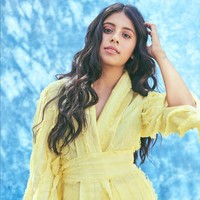 Kisah hidup Dishani Chakraborty bagaikan sebuah drama dalam film. Sekitar 20 tahun lalu, ia menggemparkan publik India, sebagai bayi yang dibuang orangtua kandungnya. Foto: Instagram/@dishanichakraborty