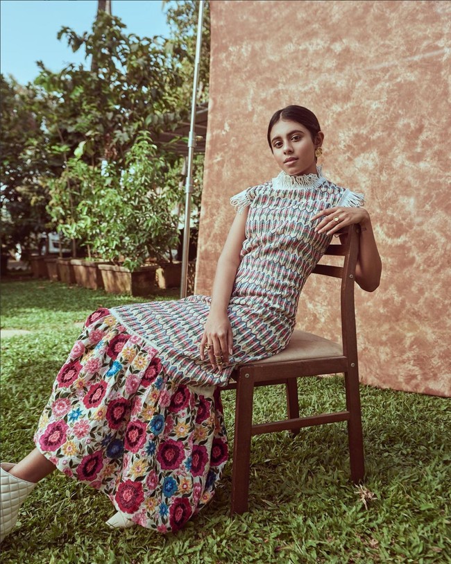 Setelah 20 tahun berlalu, Dishani Chakraborty tumbuh menjadi wanita cantik dan cerdas. Ia pun mengikuti jejak sang ayah untuk jadi bintang Bollywood. Foto: Instagram/@dishanichakraborty