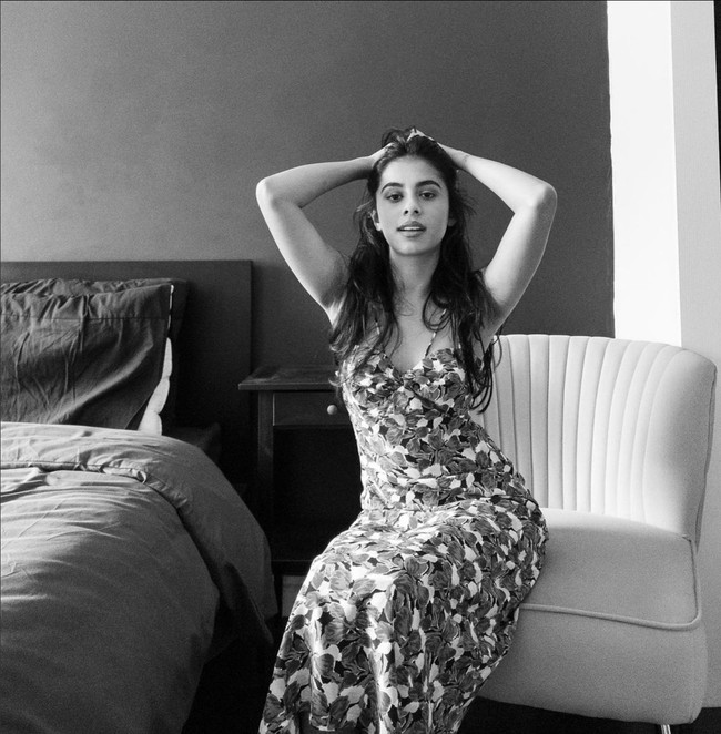 7. Wanita yang akrab disapa Dishi ini kemudian tampil di sejumlah film pendek lainnya seperti ‘Underpass’ dan ‘Subtle Asian Dating with PBM’. Foto: Instagram/@dishanichakraborty