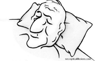 Coba cari sosok wanita muda di gambar ini. Foto: Reddit