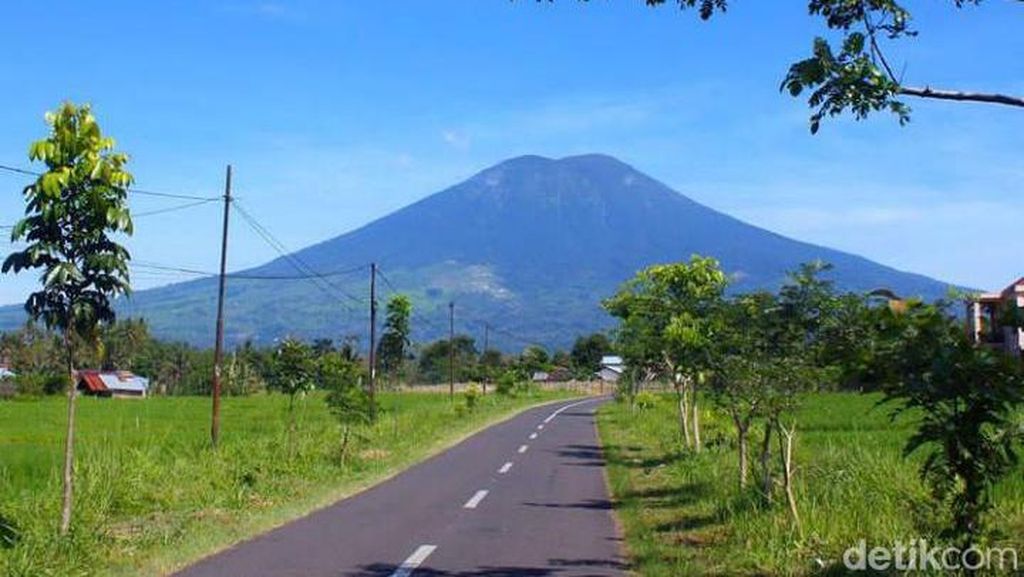 Gunung Dempo Naik ke Level Waspada, Warga Sumsel Diminta Tak Panik Berlebihan