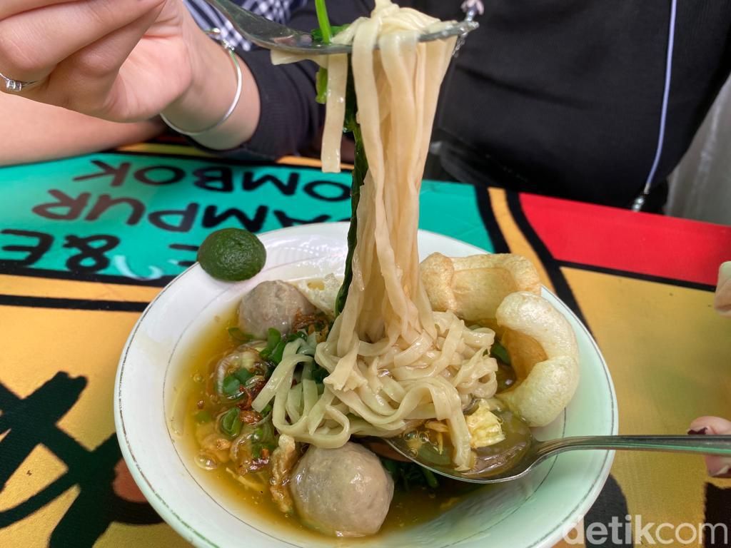 Gurih Mantap! Lomie Lombok Khas Bandung Buat 'Brunch' Akhir Pekan