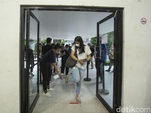 Prokes IBL 2022: Sampai Sepatu pun Kena Semprot