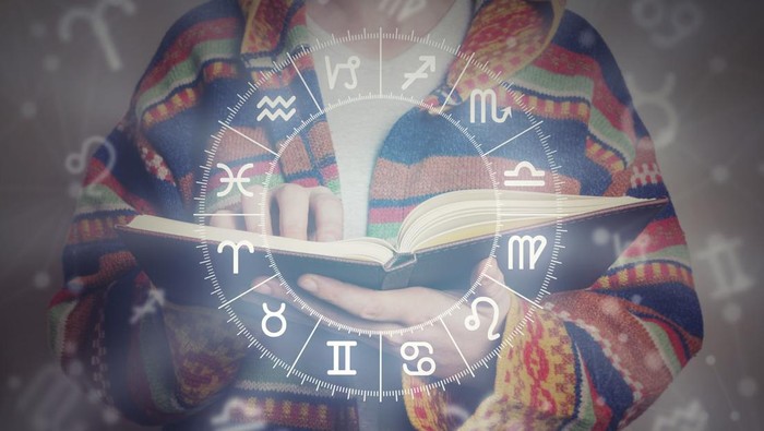 ilustrasi zodiak compass and fifty euro banknotes background business and finance concepts