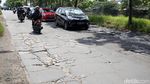 Menyusuri Jalan Kalimalang Tambun yang Rusak dan Bergelombang