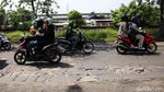 Menyusuri Jalan Kalimalang Tambun yang Rusak dan Bergelombang