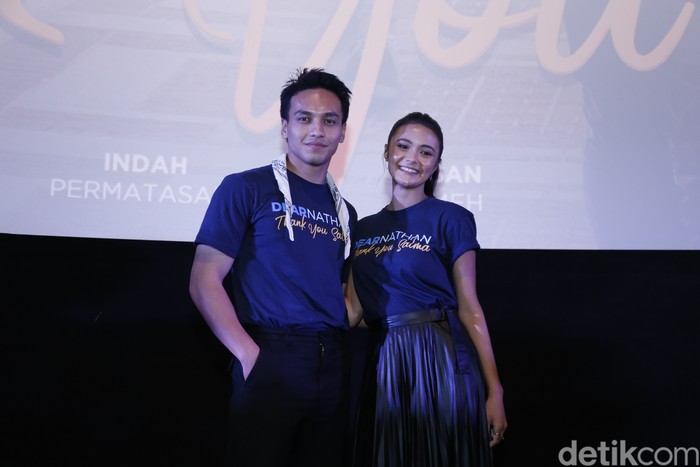 Jefri Nichol dan Amanda Rawles Jefri Nichol dan Amanda Rawles di Press Screening dan Press Confrence Film Dear Nathan Thank You Salma, XXI Epicentrum, Jakarta (6/1/2022).
