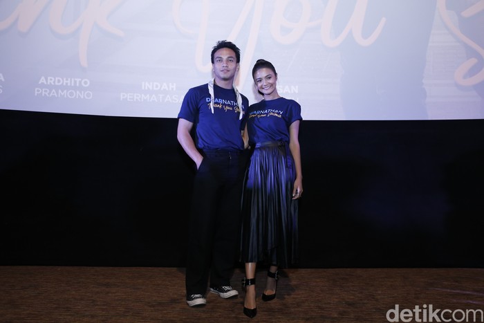Jefri Nichol dan Amanda Rawles Jefri Nichol dan Amanda Rawles di Press Screening dan Press Confrence Film Dear Nathan Thank You Salma, XXI Epicentrum, Jakarta (6/1/2022).
