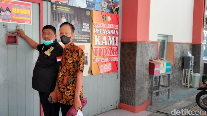 kejari lamongan jebloskan camat korupsi ke lapas