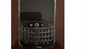 “Teknolologi magis ini dulu mengubah hidupku. Ia membuatku bisa WFH sebelum yang lainnya bisa,” sebut netizen ini karena dengan BlackBerry, dimudahkan untuk bekerja dari mana saja. Foto: Twitter