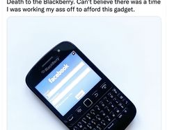 Kematian BlackBerry Bikin Para Mantan Berduka