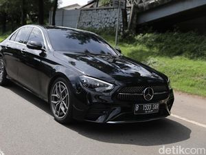 Mercedes-Benz E 300 AMG Line: Kemewahan dan Fiturnya, Sesuai dengan Harganya