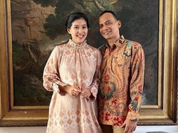 Intip 7 Potret Kemesraan Olivia Zalianty & Suami yang Jarang Tersorot