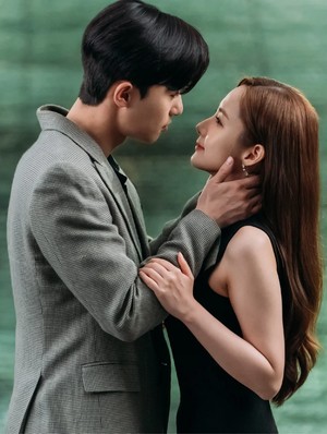 10 Pasangan Drakor Chemistry-nya Terlalu Nyata
