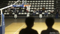 IBL 2022 diikuti 16 tim peserta ini dijadwalkan bergulir di enam kota. Antara lain Jakarta mulai 15 sampai 22 Januari, Bandung (29 Januari -5 Februari), Yogyakarta (10-16 Februari), Solo (3-9 Maret), Surabaya (13-19 Maret) dan Denpasar (24-30 Maret).