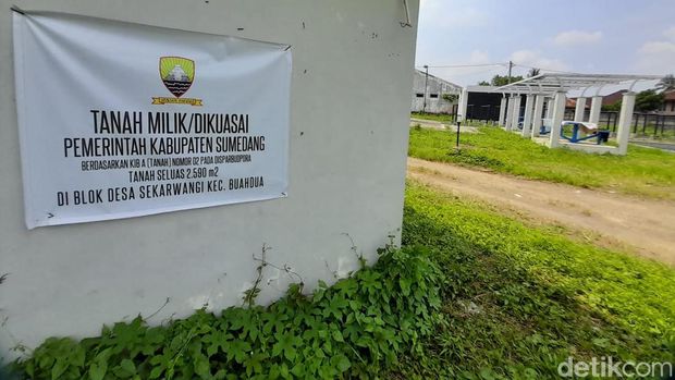 Tempat wisata di Sumedang kondisinya memprihatinkan.