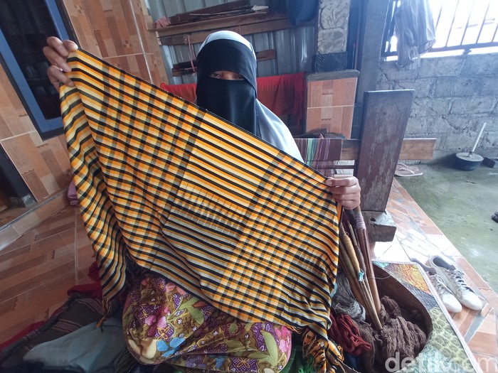 Tenun Sembalun
