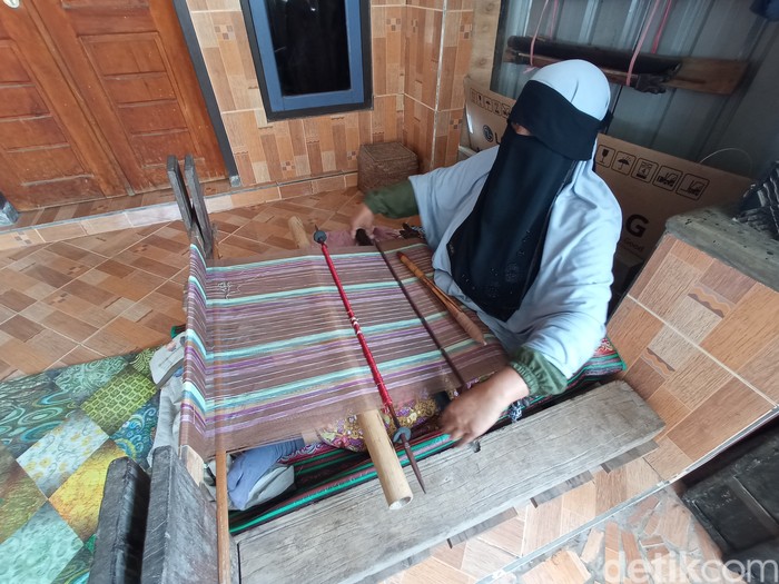 Tenun Sembalun