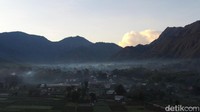 Tempat ini bernama Titik 360, letaknya di Desa Lawang Sembalun. (20detik)