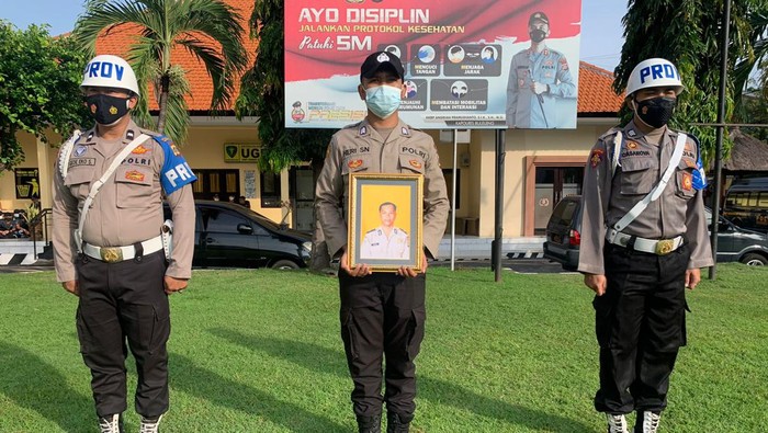 Upacara pemecatan polisi di Bali (dok. Istimewa)