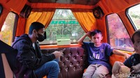 Meski harus mengeluarkan modal cukup besar namun sebanding dengan hasil yang didapat. Kini penumpang yang menggunakan angkot mengalami peningkatan. 