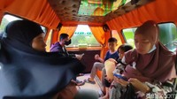 Adalah angkot 07 dengan jurusan Terminal Ciamis-Darussalam-Dewasari yang memiliki interior mewah bak mobil sultan.