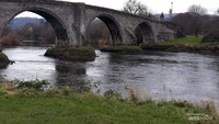 Stirling Old Bridge yang mengangkangi River Forth terlihat sunyi di Tahun Baru