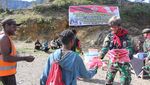 Menumbuhkan Keceriaan Awal Tahun di Papua