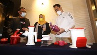 Hadir dalam acara tersebut Director Arlia Business Center Ashoka Indrasari yang didampingi General Manager Koencahyo Joyo D dan Chef Deny Gumilang di Jakarta, Sabtu (8/1/2022). Sedikitnya ada 150 peserta yang hadir untuk menjadi enterprenure baru agar bangkit dari permasalah ekonomi yang terdampak pandemi.