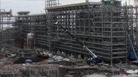 Berdasarkan pantauan detikcom di lokasi, Sabtu (8/1/2022), pembangunan tampak di sana-sini. Alat-alat berat diterjunkan di mana tampak crane dengan ukuran jumbo terletak di lokasi proyek. Para pekerja pun juga tampak sibuk di lokasi proyek. Mereka mondar-mandir di lokasi proyek.Foto: Iswahyudhi/detikcom