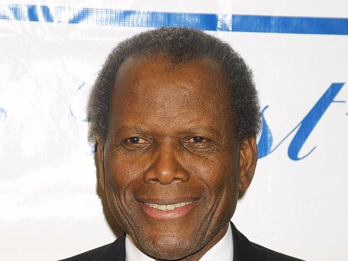 384739 02: Sir Sidney Poitier smiles as he is honored January 24, 2001 by The University of the West Indies Gala 2001 at the New York Marriott Marquis in New York City. (Photo by George De Sota/Newsmakers)