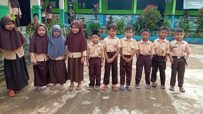 Siswa SDN Ujungtebu 3 Kecamatan Ciomas, Serang, Banten