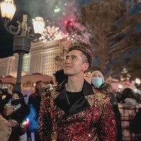 Setelah tiba di Los Angeles, Verrell Bramasta menjajal San Fransisco dan Lake Tahoe. Namun, ia memilih untuk merayakan tahun baru bersama keluarga di Las Vegas. Foto: dok. Instagram @bramastavrl