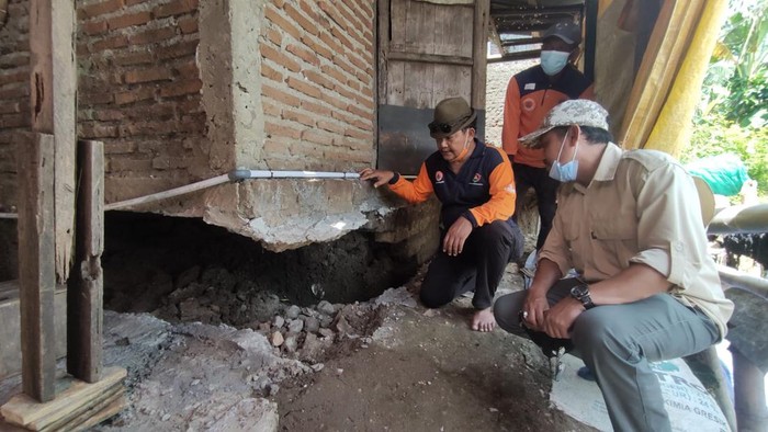 bibir bengawan solo di lamongan sliding