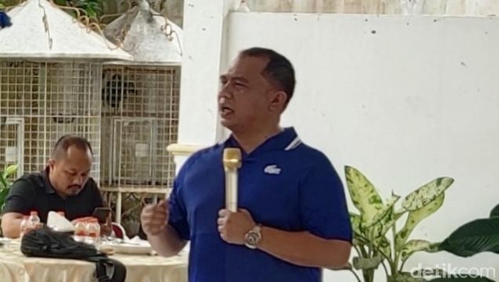 Bupati Labuhanbatu Erik Adtrada Ritonga jelaskan soal rumahkan ribuan tenaga honorer