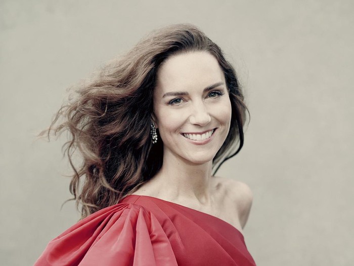 This image made available by Kensington Palace on Saturday Jan. 8, 2022, shows Britains Kate, Duchess of Cambridge who celebrates her 40th birthday on Sunday Jan. 9., in one of three new photographic portraits. Taken at Kew Gardens in Nov. 2021 by photographer Paolo Roversi, the portraits will enter the permanent Collection of the National Portrait Gallery, of which The Duchess is Patron. (Paolo Roversi/Kensington Palace via AP)