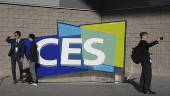 Setelah sempat digelar secara digital pada tahun 2021, Consumer Electronic Show (CES) kembali dihelat secara offline tahun ini. Foto: AP/Joe Buglewicz