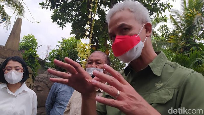 Gubernur Jawa Tengah Ganjar Pranowo saat meresmikan Borobudur Edu Park.