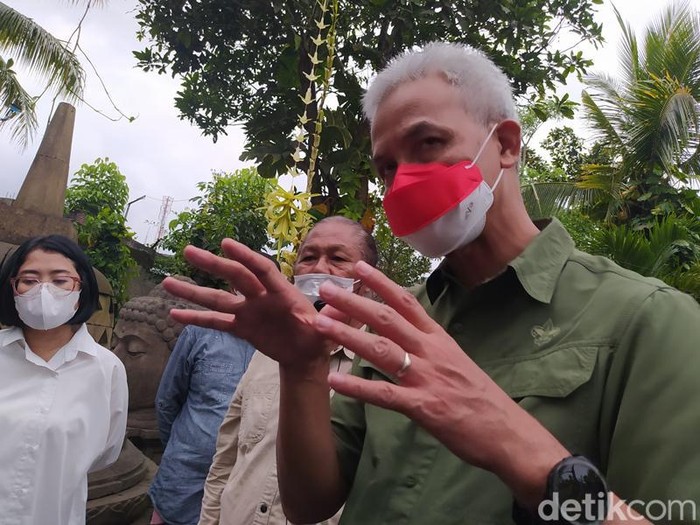 Gubernur Jawa Tengah Ganjar Pranowo saat meresmikan Borobudur Edu Park.