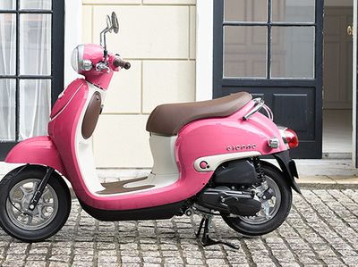 Tampang Honda Giorno, Skutik yang Iritnya Kalahkan BeAT