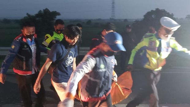 kecelakaan di tol paspro